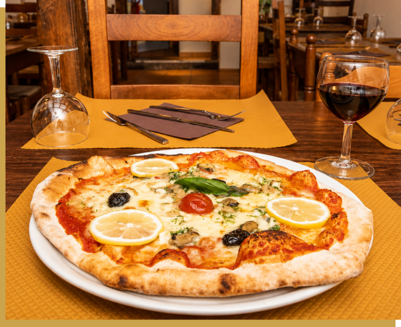 Le restaurant - Le Chaudron - restaurant TREVOUX